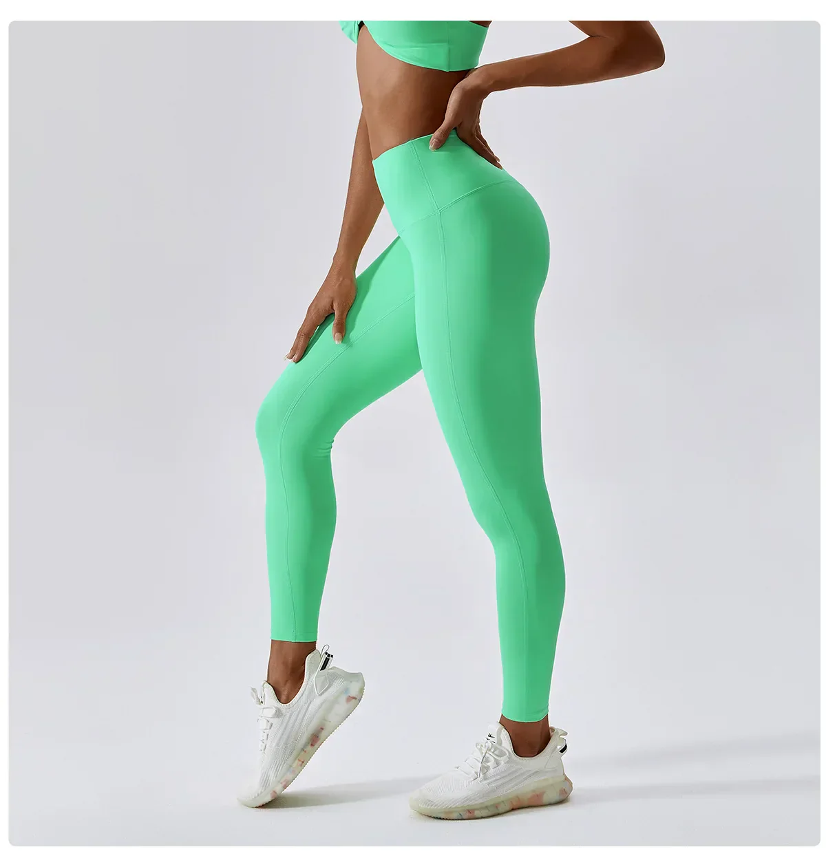 Heidi-Mode | Atmungsaktive Push-Up Yoga Leggings mit Pfirsich Hebung - Image 17
