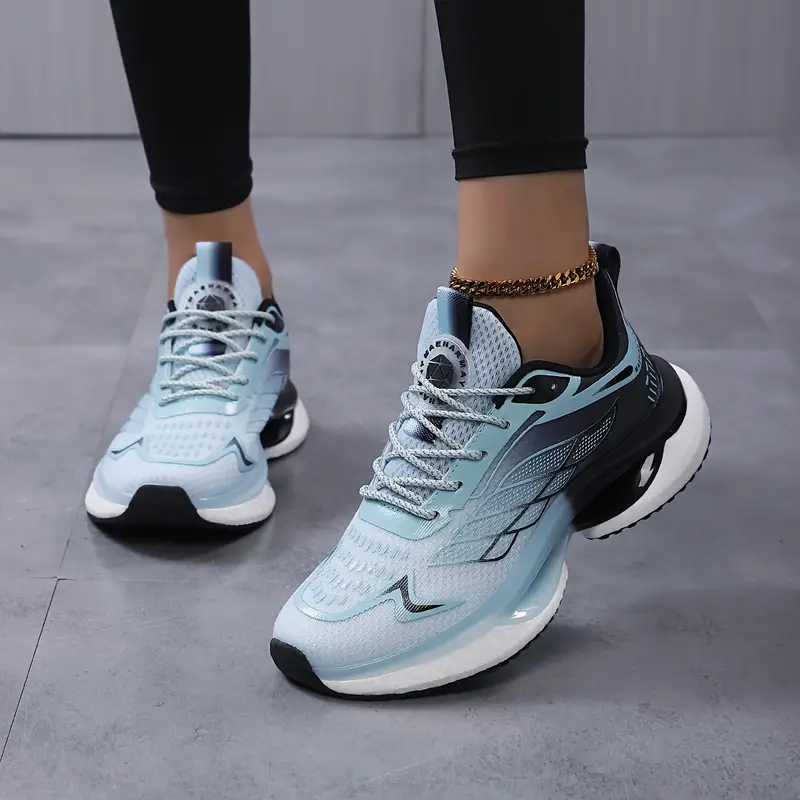 Heidi-Mode | Atmungsaktive Wasserdichte Plateau Sneakers Aus Mesh - Image 2