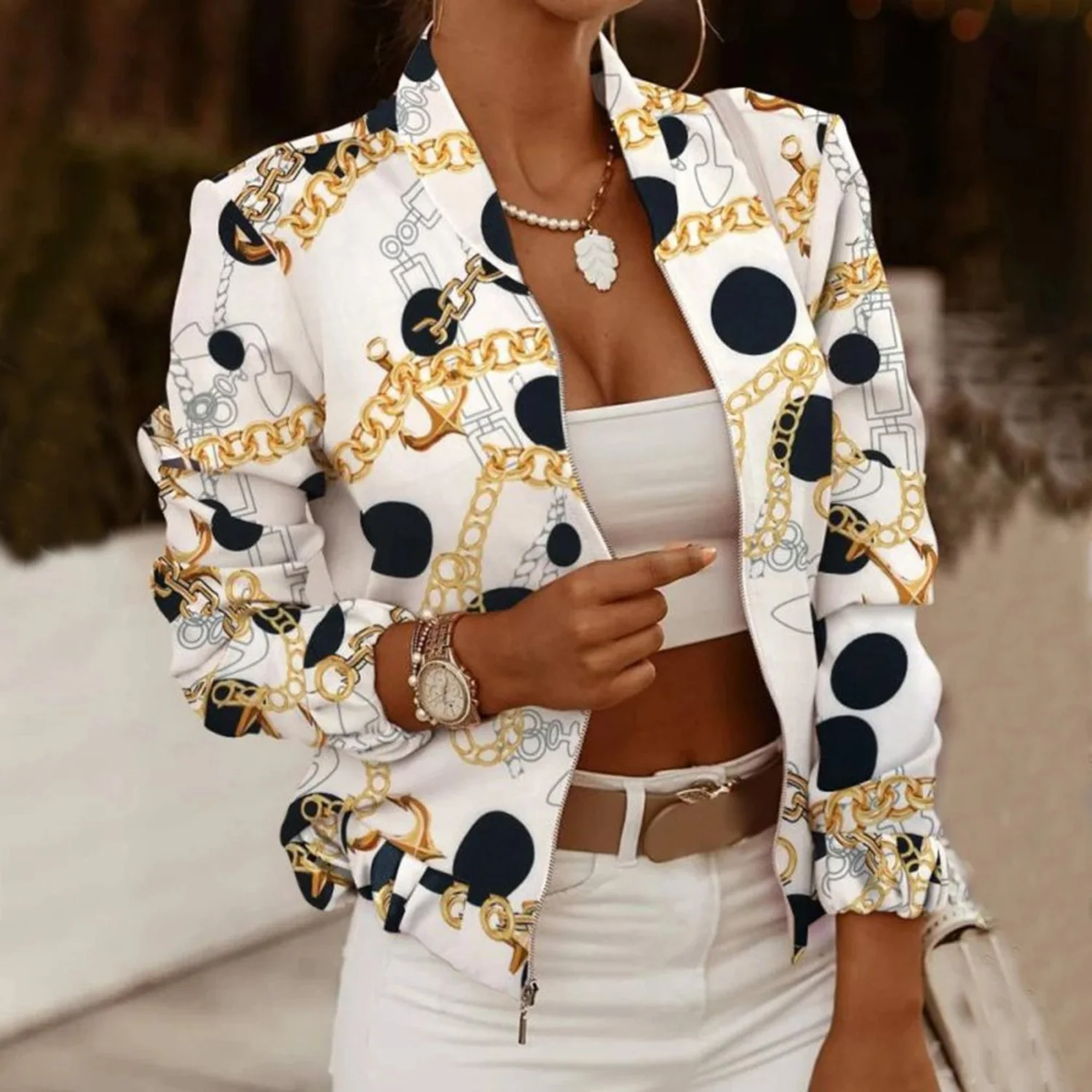 Heidi-Mode | Barock Inspirierte Leichte Bomberjacke für Frauen - Image 3
