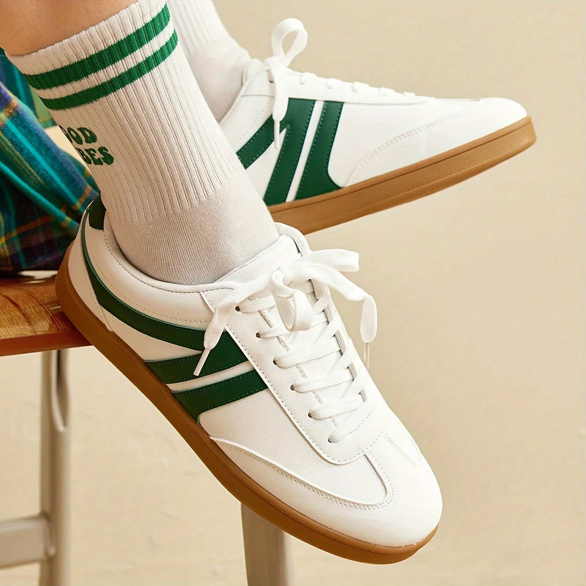 Heidi-Mode | Bequeme Damensneaker In Einfarbigen Farben - Image 7