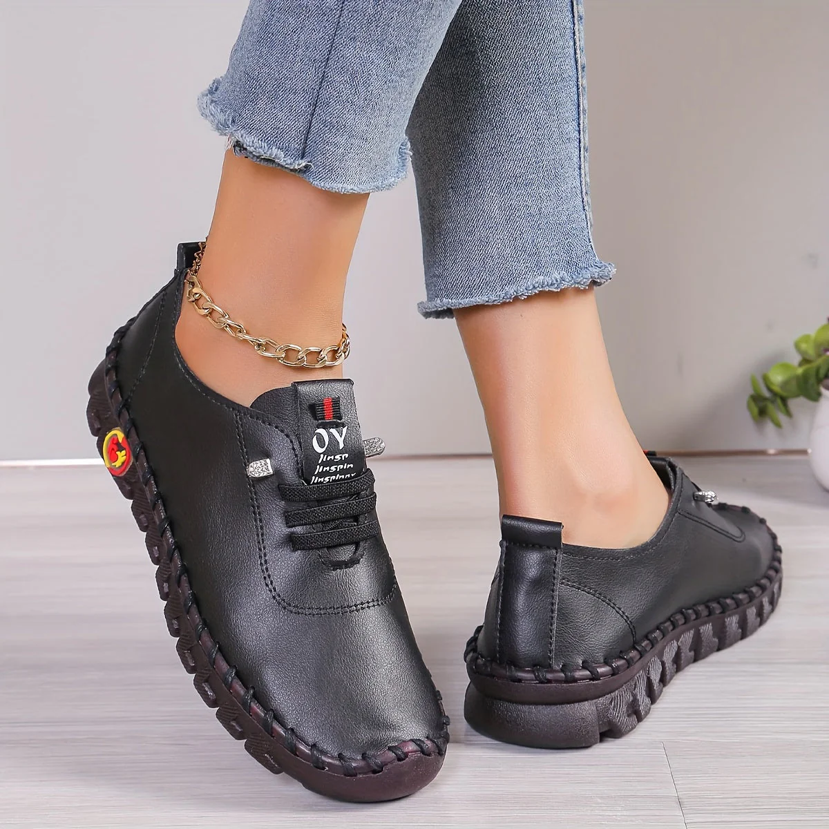 Heidi-Mode | Bequeme Lederschuhe mit Runder Spitze - Image 10