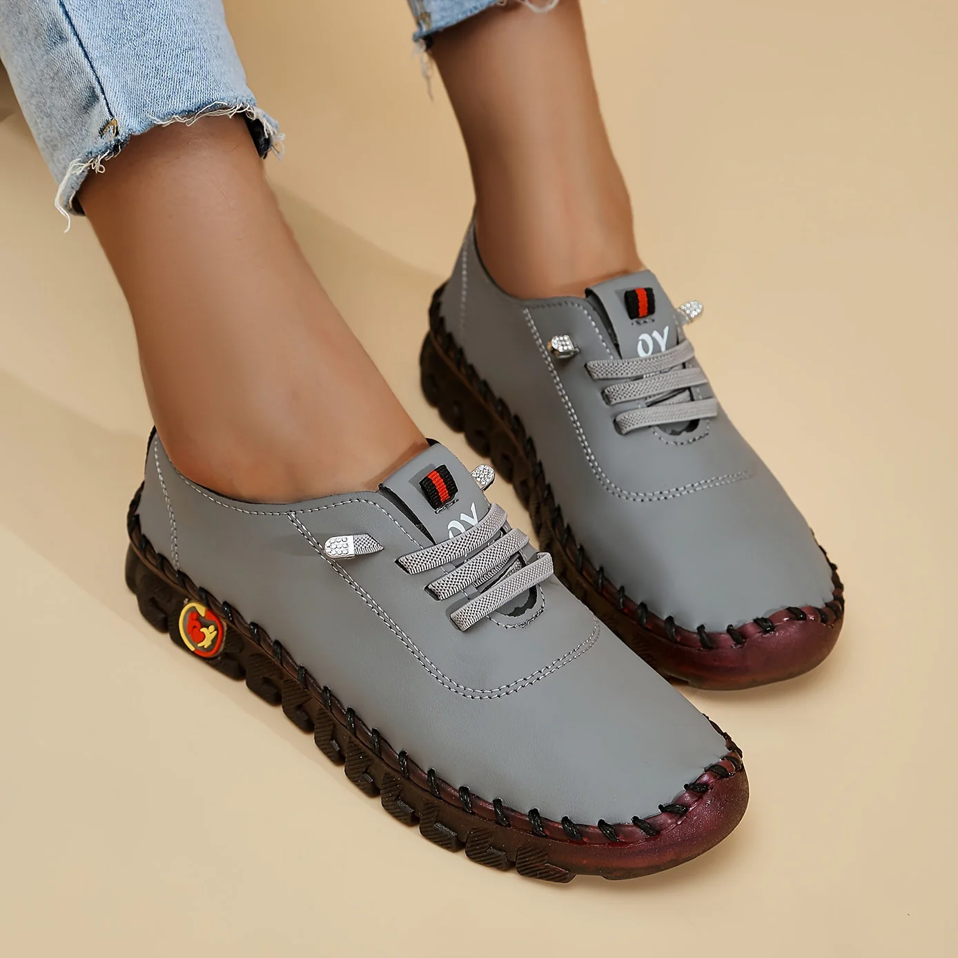 Heidi-Mode | Bequeme Lederschuhe mit Runder Spitze - Image 16