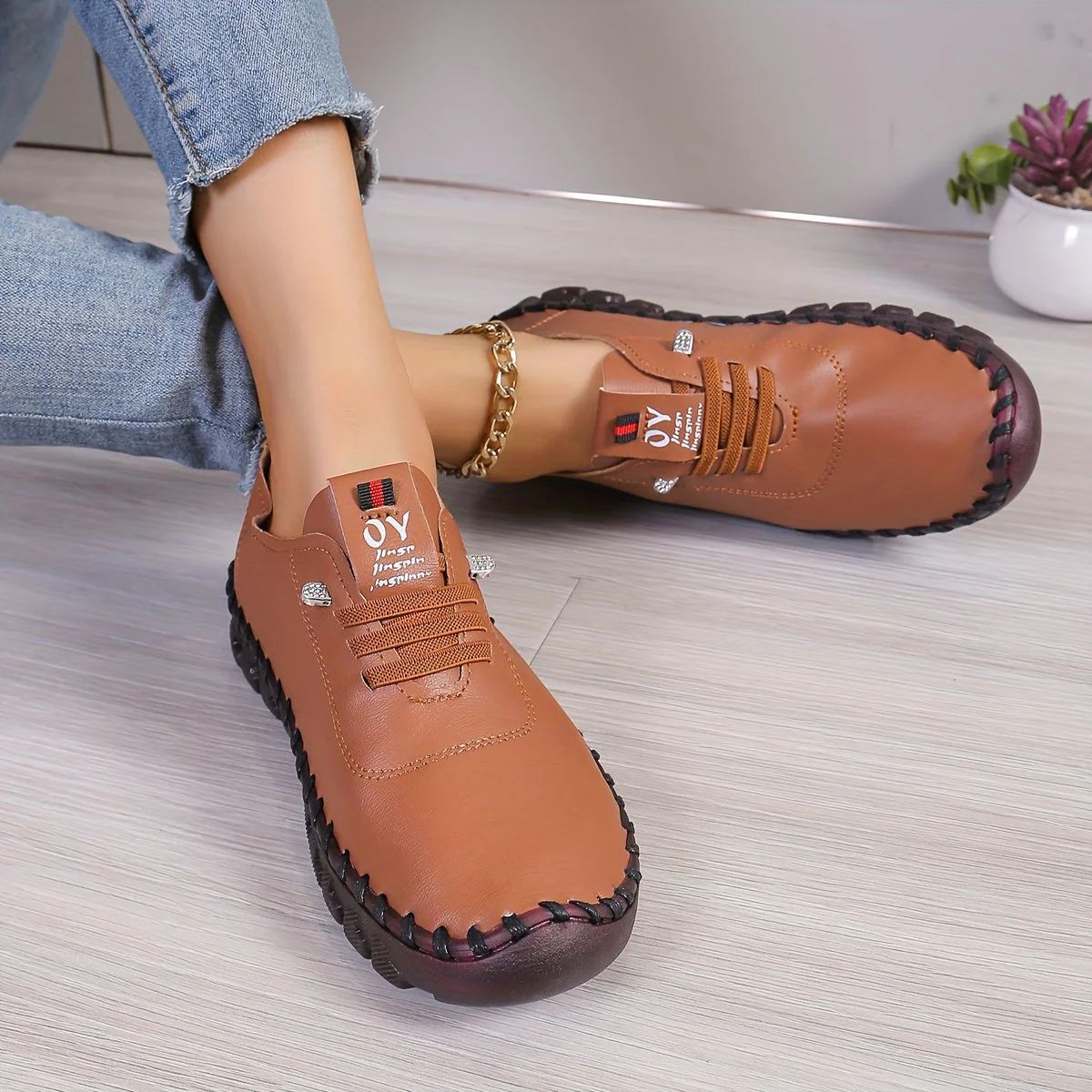 Heidi-Mode | Bequeme Lederschuhe mit Runder Spitze - Image 4