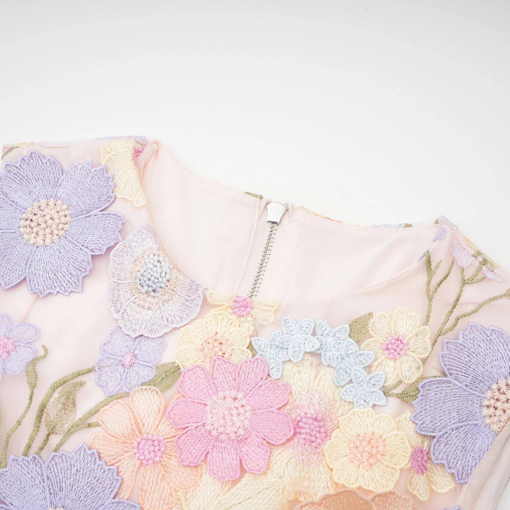 Heidi-Mode | Petal Besticktes Top & Rock Passendes Set - Image 15