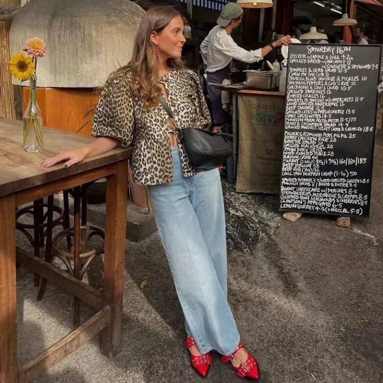Heidi-Mode | Bluse mit Leopardenmuster und Schleife - Image 2