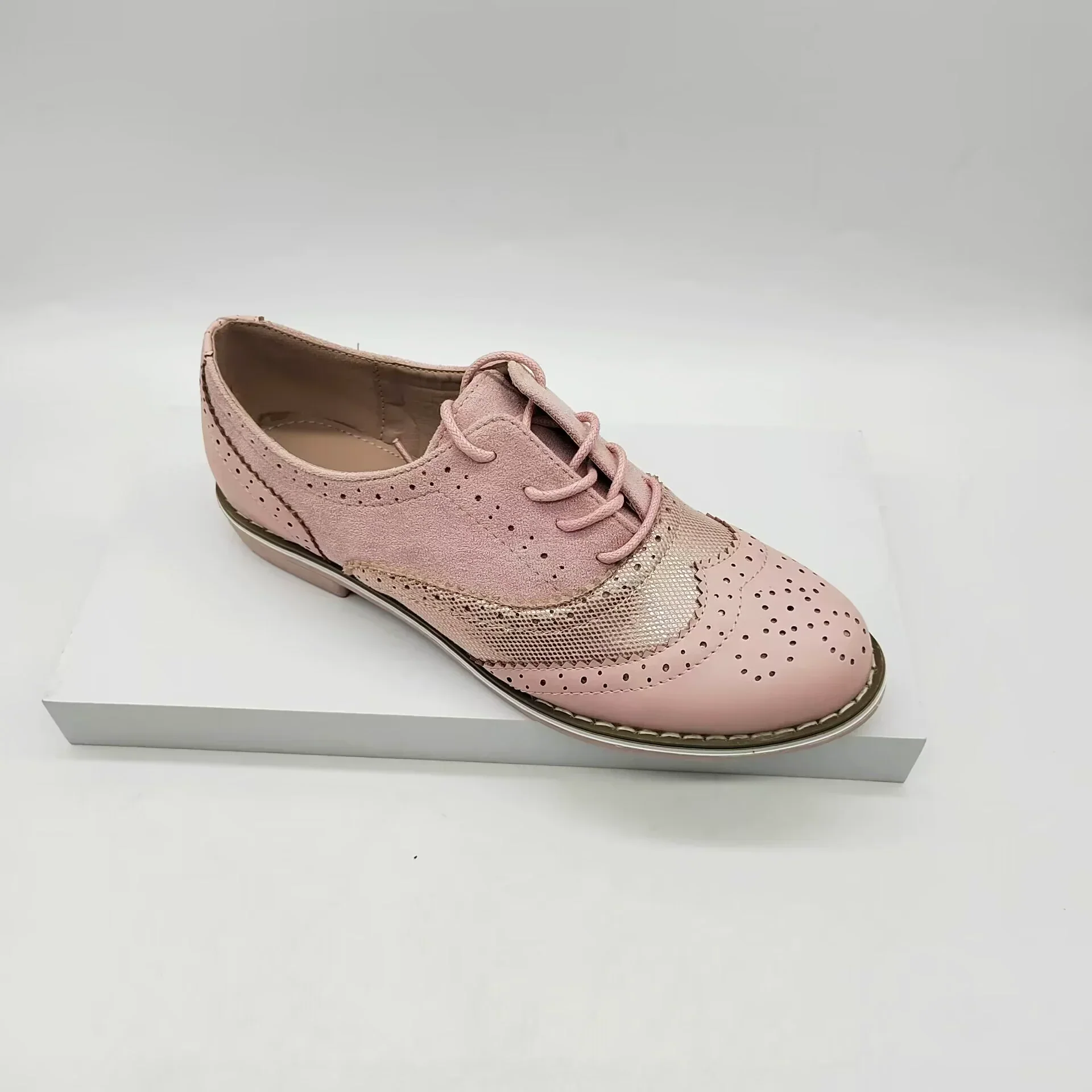 Heidi-Mode | Brogues Schuhe Echtes Leder Klassische Schnürung Elegantes Perforiertes Design