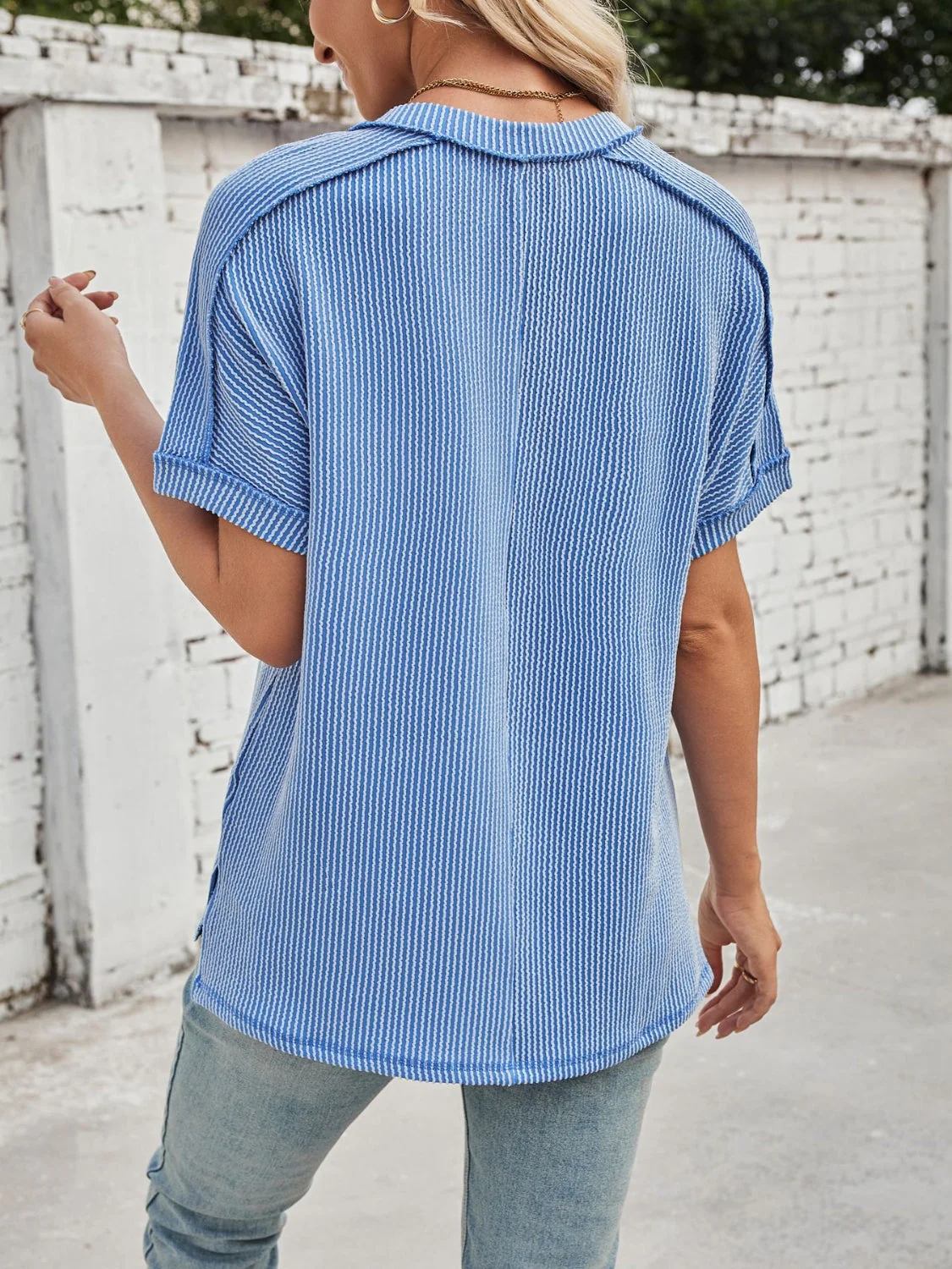 Heidi-Mode | Cord-Ripp V-Ausschnitt Kurzarm T-Shirt - Image 10