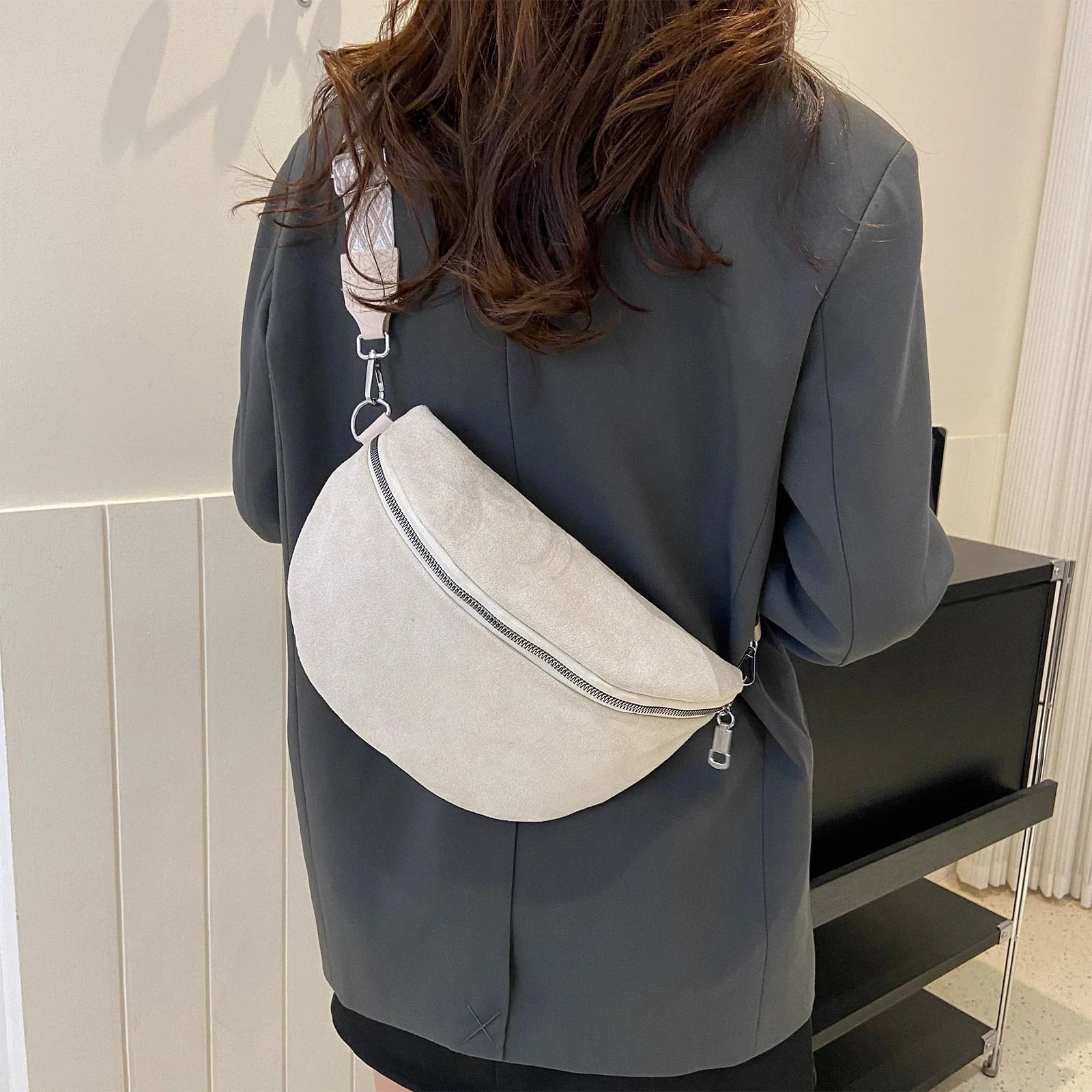 Heidi-Mode | Damen Bauchtasche Schwarz Gürteltasche - Image 2