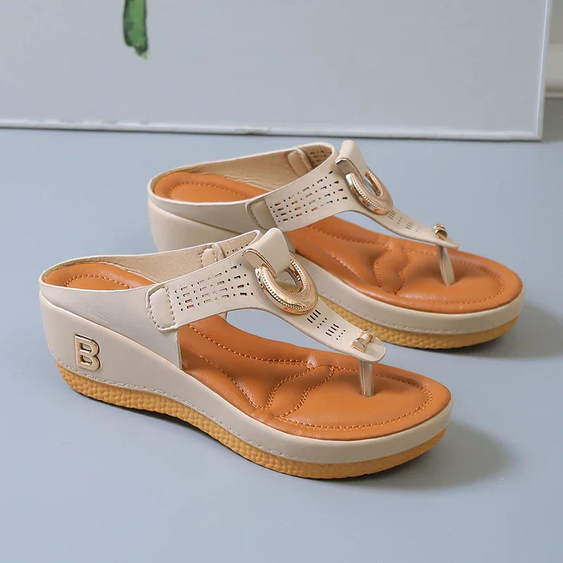 Heidi-Mode | Damen Römersandalen mit Keilabsatz und Plateau - Image 6