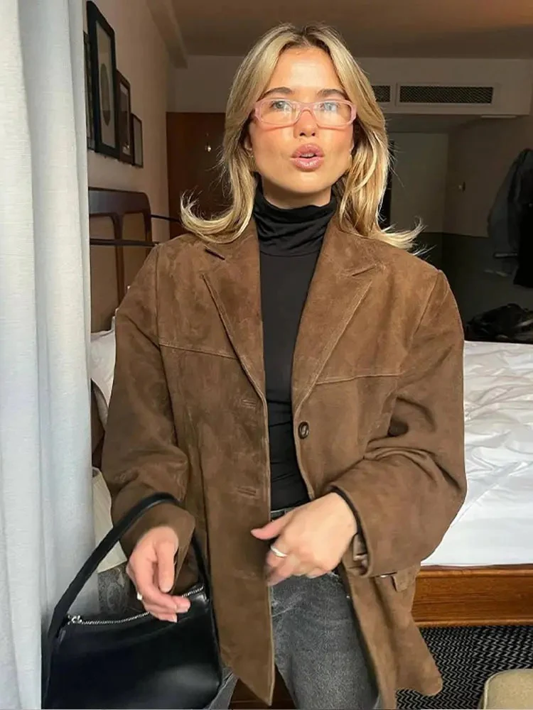 Heidi-Mode | Übergroßer brauner Trenchcoat mit breitem Revers Ideal für Herbst/Winter - Image 9