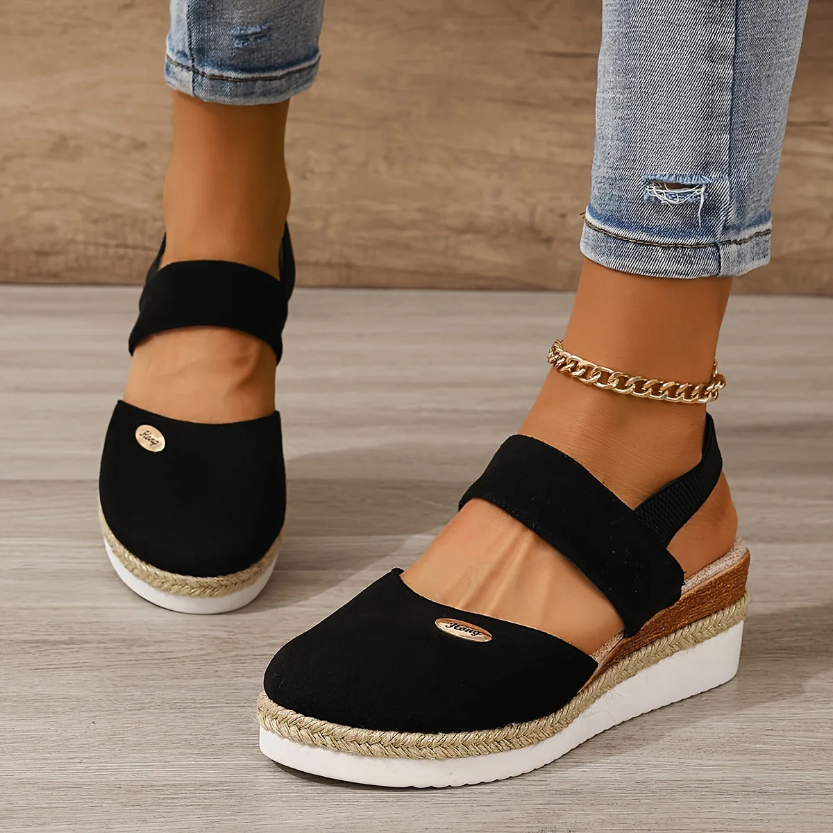 Heidi-Mode | Damen Sandalen Auf Plattform: Rutschfest, Geschlossene Zehe, Elastischer Riemen - Image 15