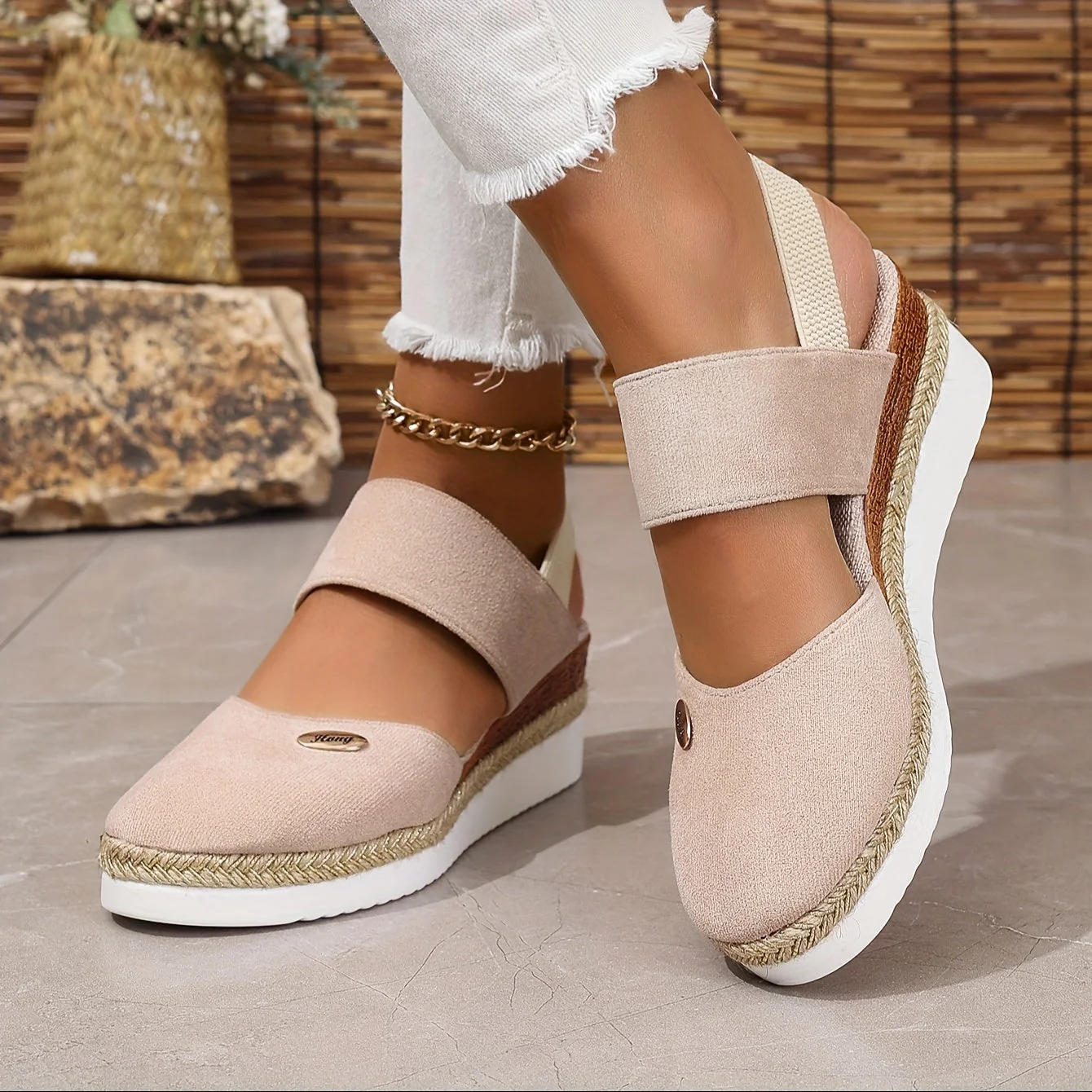 Heidi-Mode | Damen Sandalen Auf Plattform: Rutschfest, Geschlossene Zehe, Elastischer Riemen - Image 17