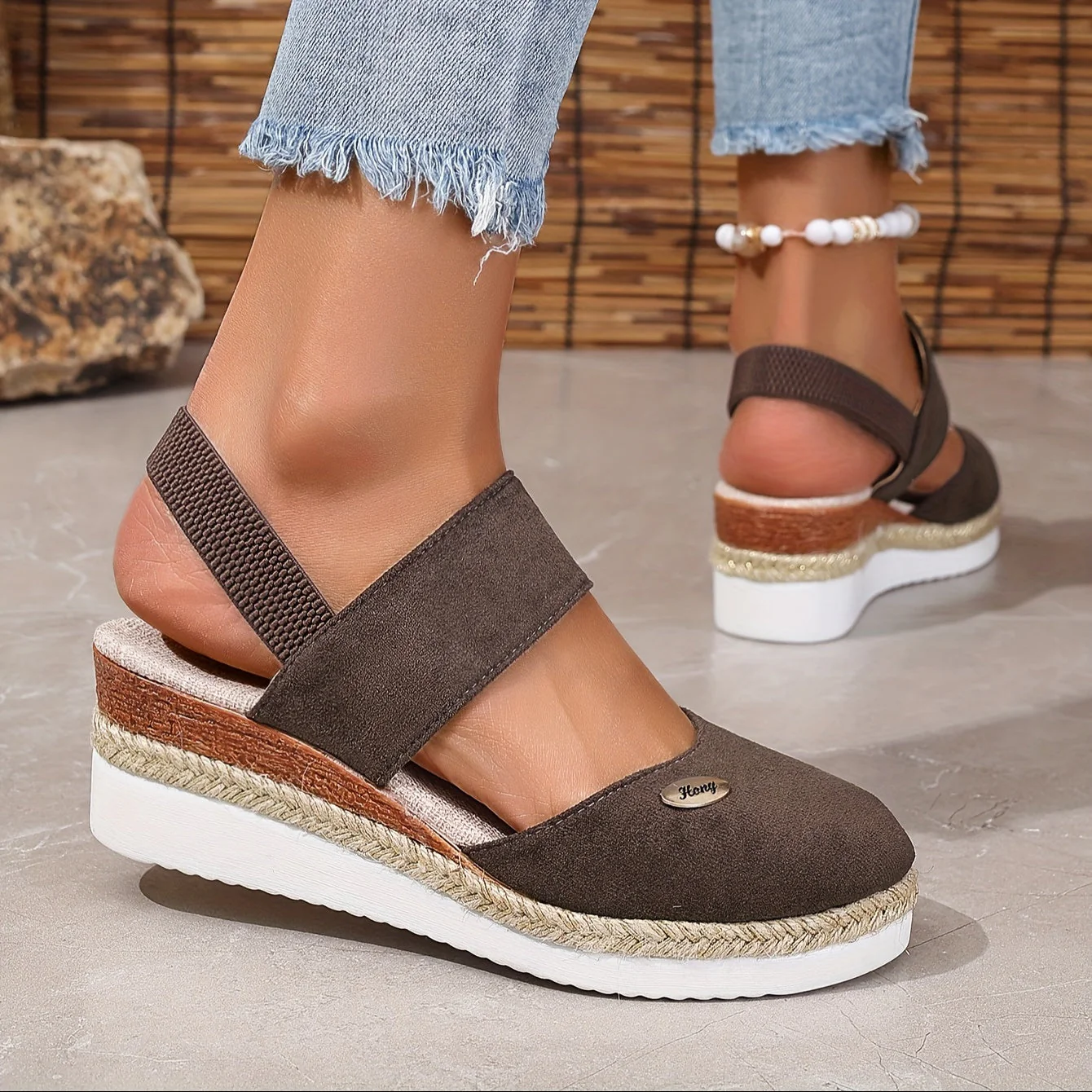 Heidi-Mode | Damen Sandalen Auf Plattform: Rutschfest, Geschlossene Zehe, Elastischer Riemen - Image 19