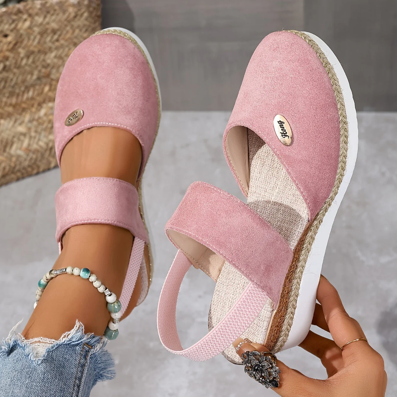Heidi-Mode | Damen Sandalen Auf Plattform: Rutschfest, Geschlossene Zehe, Elastischer Riemen - Image 30