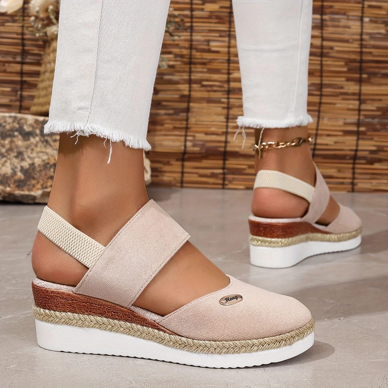Heidi-Mode | Damen Sandalen Auf Plattform: Rutschfest, Geschlossene Zehe, Elastischer Riemen - Image 5