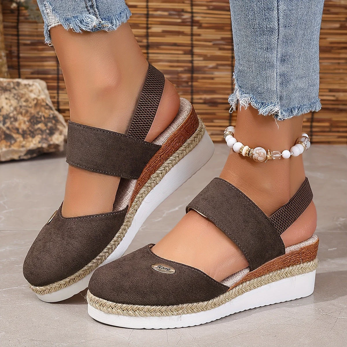 Heidi-Mode | Damen Sandalen Auf Plattform: Rutschfest, Geschlossene Zehe, Elastischer Riemen - Image 7