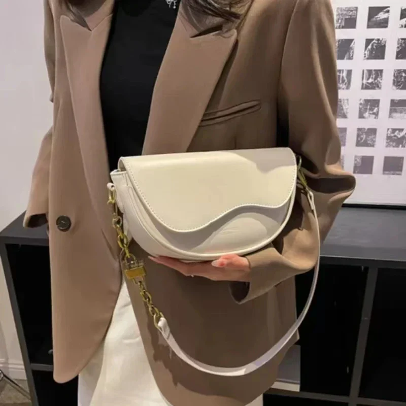 Heidi-Mode | Damen Schultertasche Aus Pu-Leder mit Breitem Riemen - Image 4