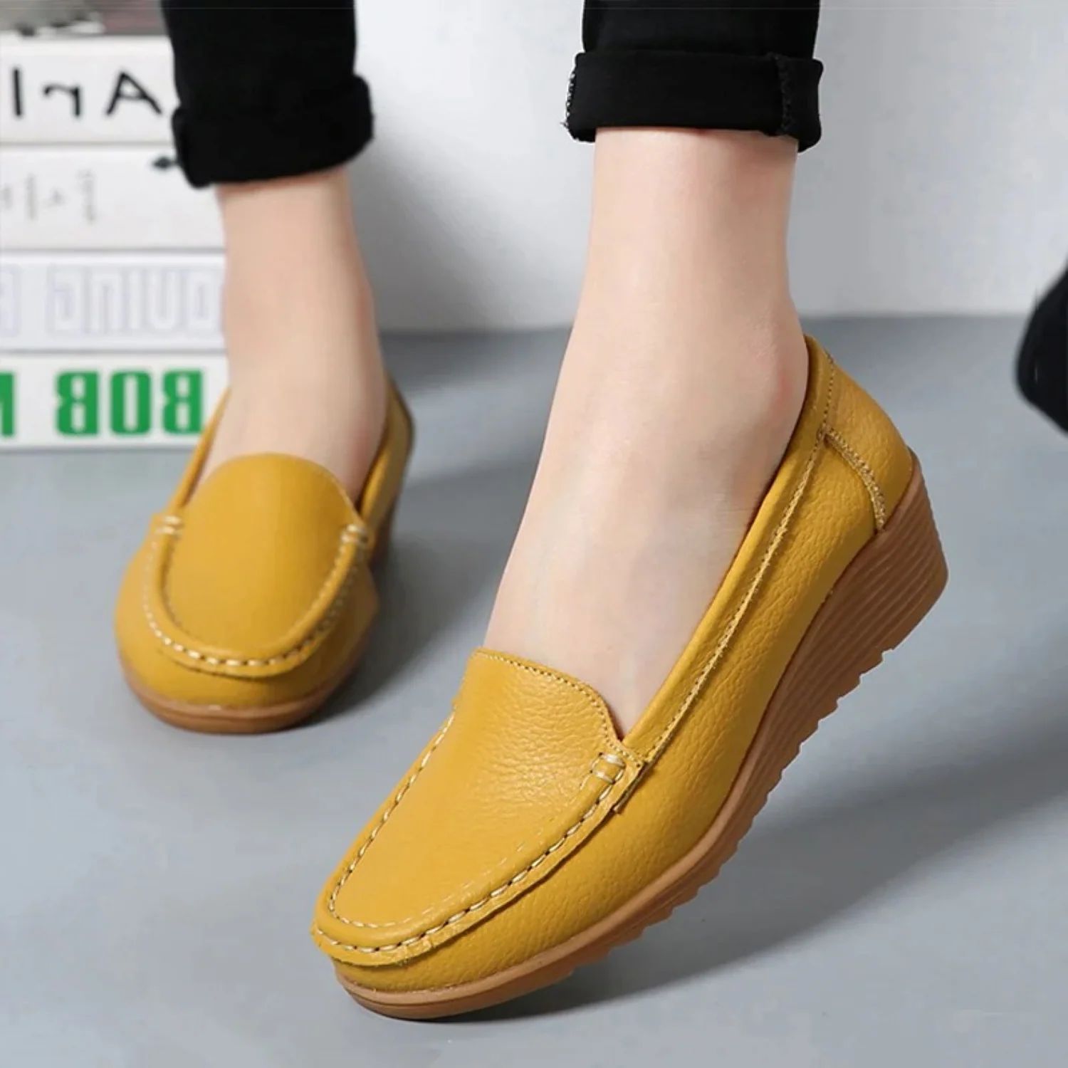 Heidi-Mode | Damen-Slipper Im Mokassin-Slip-On-Stil - Image 2