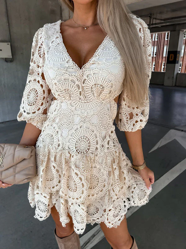 Heidi-Mode | Damen Unifarbene V-Ausschnitt Spitzenkleid - Image 8