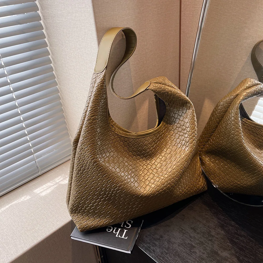 Heidi-Mode | Damen Vielseitige Schultertasche Aus Weichem Leder mit Gewebtem Hobo-Design - Image 2