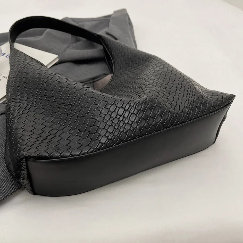 Heidi-Mode | Damen Vielseitige Schultertasche Aus Weichem Leder mit Gewebtem Hobo-Design - Image 6