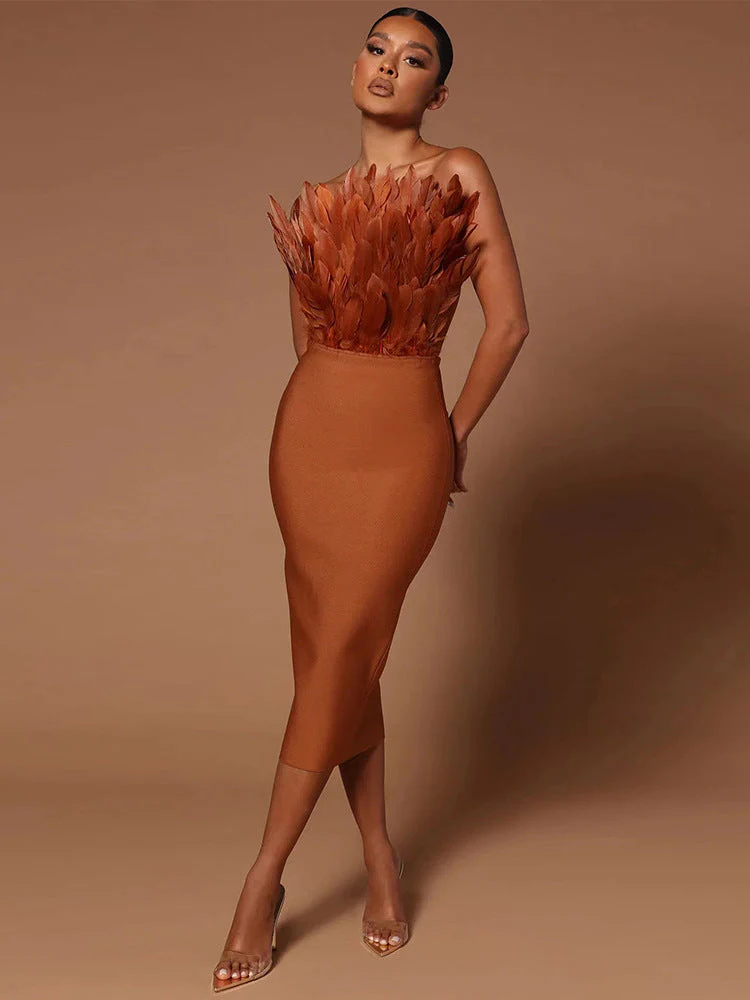 Heidi-Mode | Damenkleid mit Taillenbetonung und Federverzierung - Image 5