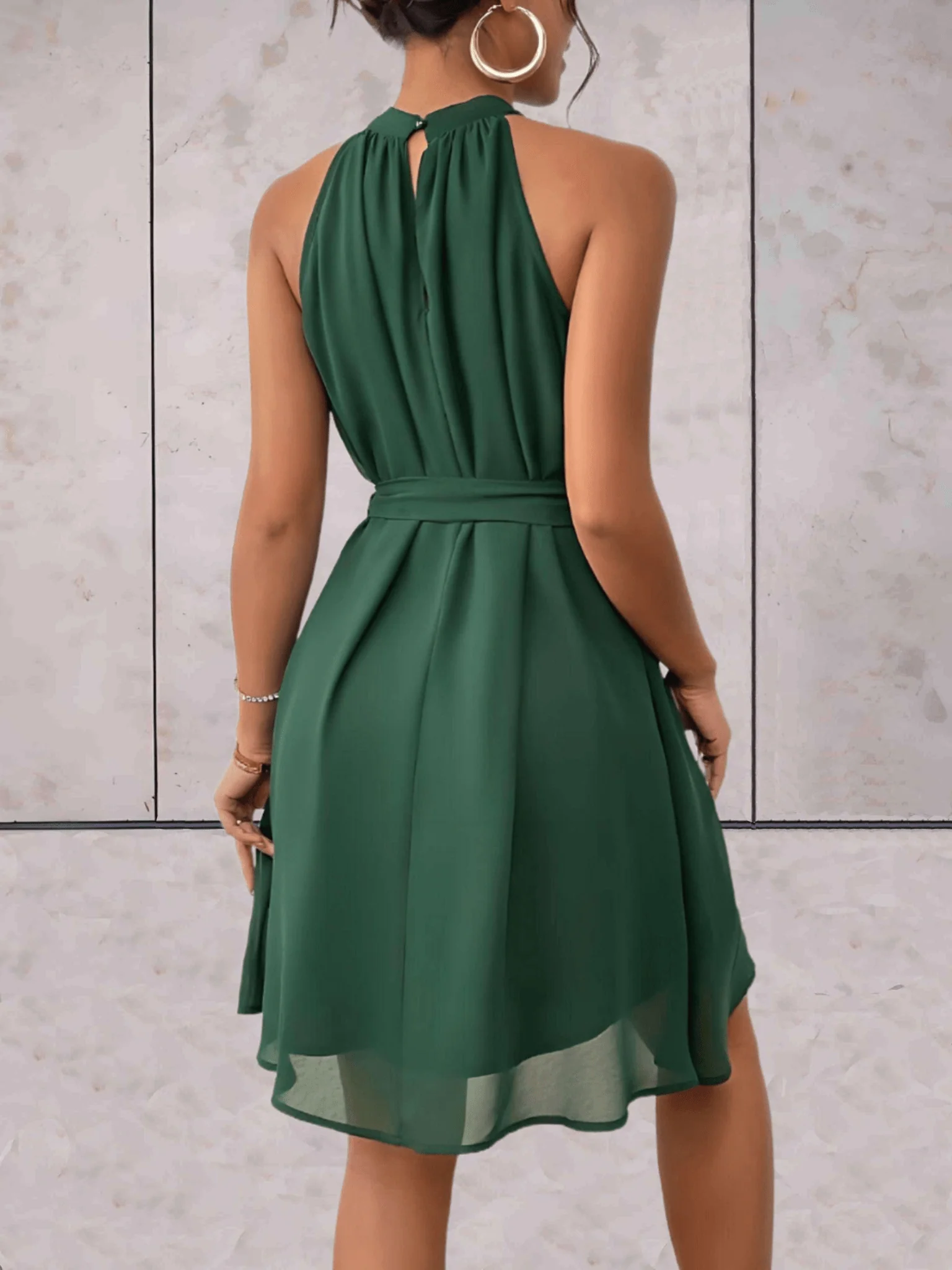 Heidi-Mode | Danes Mini Kleid Einfarbiges Ärmelloses Kleid mit Rundhalsausschnitt und Bindegürtel - Image 3