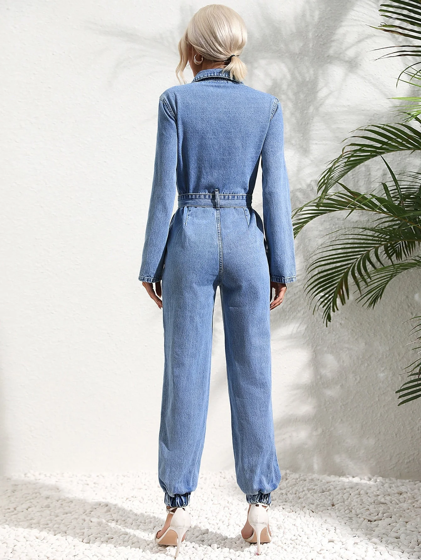 Heidi-Mode | Denim Overall Knopfront Klappentaschen Passender Gürtel Gekrempelte Ärmel - Image 2