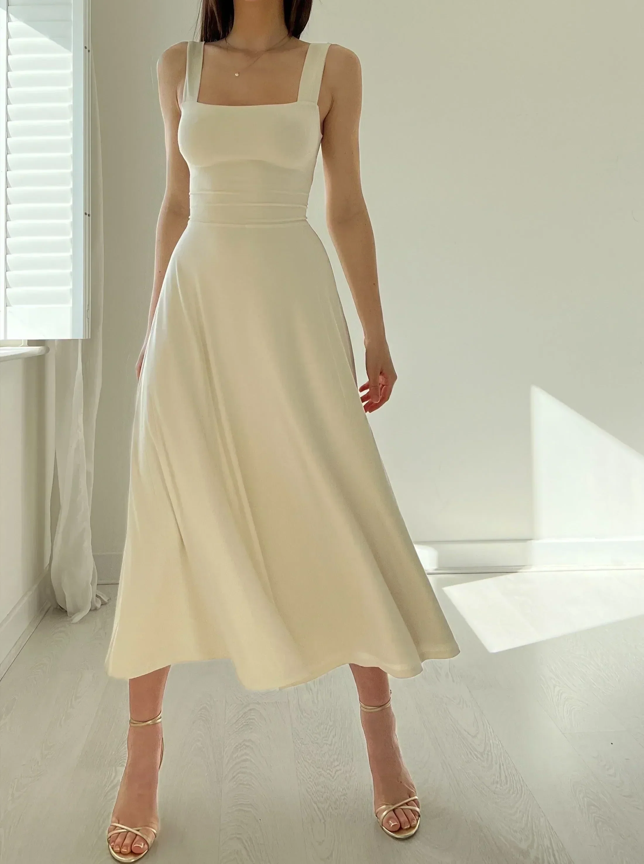 Heidi-Mode | Dickriemen Midi Kleid