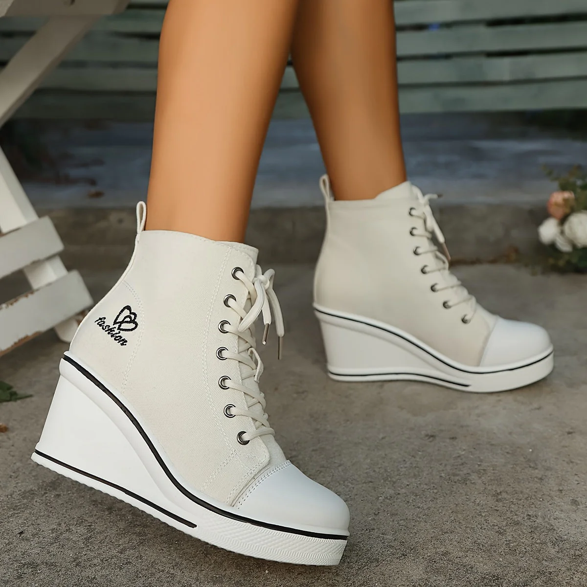 Heidi-Mode | Einfache Canvas Stiefeletten mit Liebesmotiv - Image 11