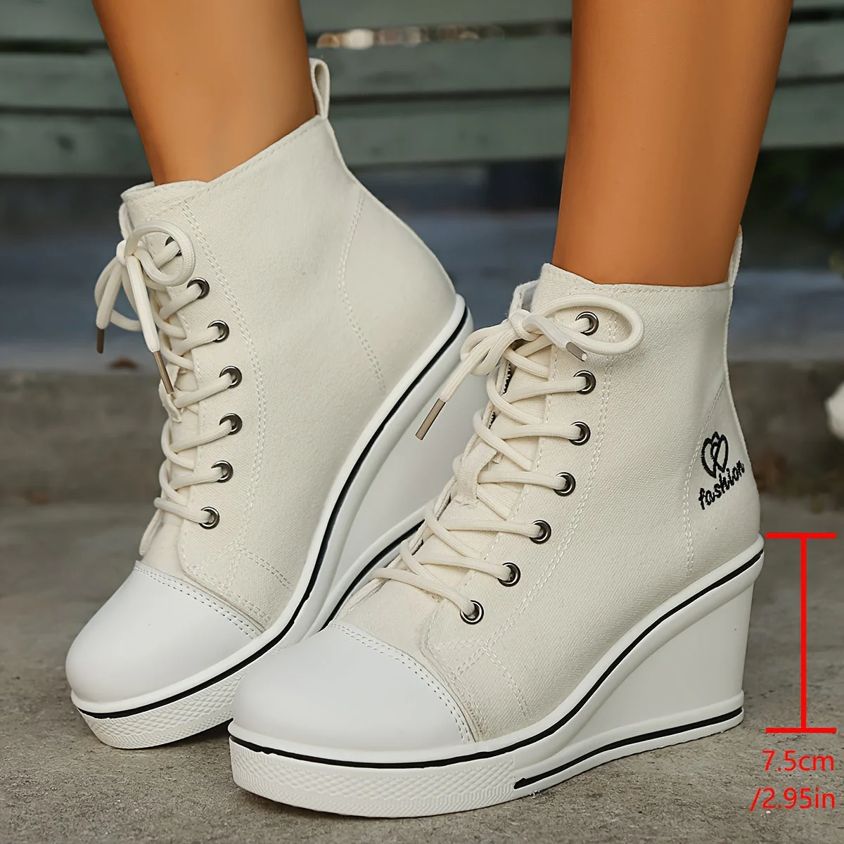 Heidi-Mode | Einfache Canvas Stiefeletten mit Liebesmotiv - Image 2