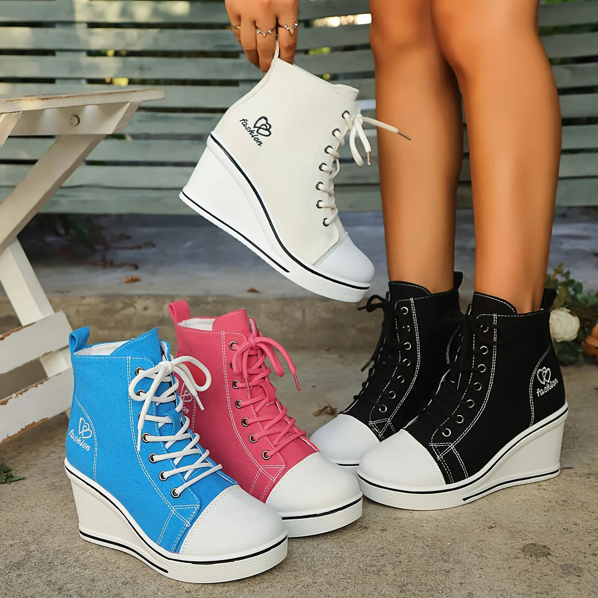 Heidi-Mode | Einfache Canvas Stiefeletten mit Liebesmotiv - Image 5