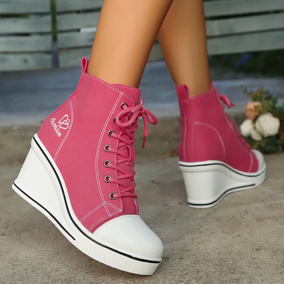 Heidi-Mode | Einfache Canvas Stiefeletten mit Liebesmotiv - Image 6