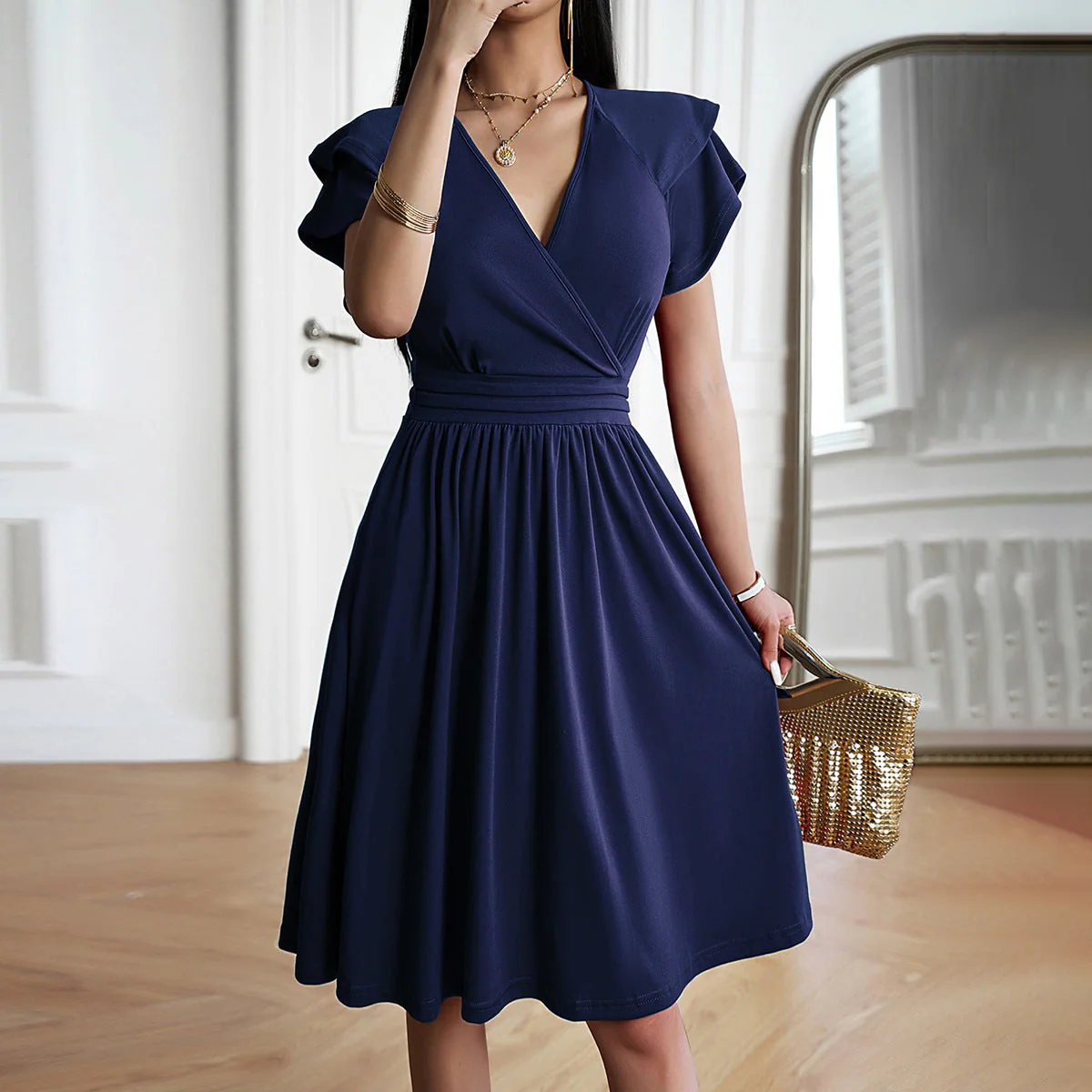 Heidi-Mode | Einfaches und Elegantes Kleid - Image 4