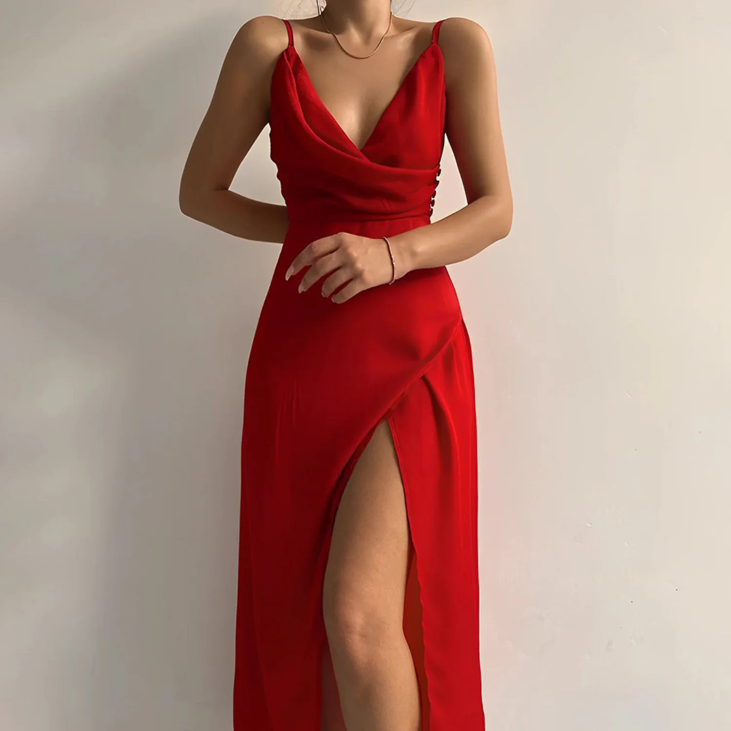 Heidi-Mode | Elegante und Zeitlose Kleid - Image 2