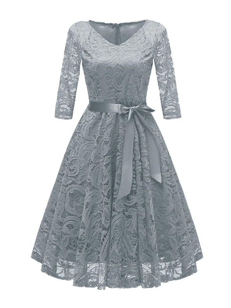 Heidi-Mode | Elegantes V-Förmiges Spitzenabendkleid - Image 3