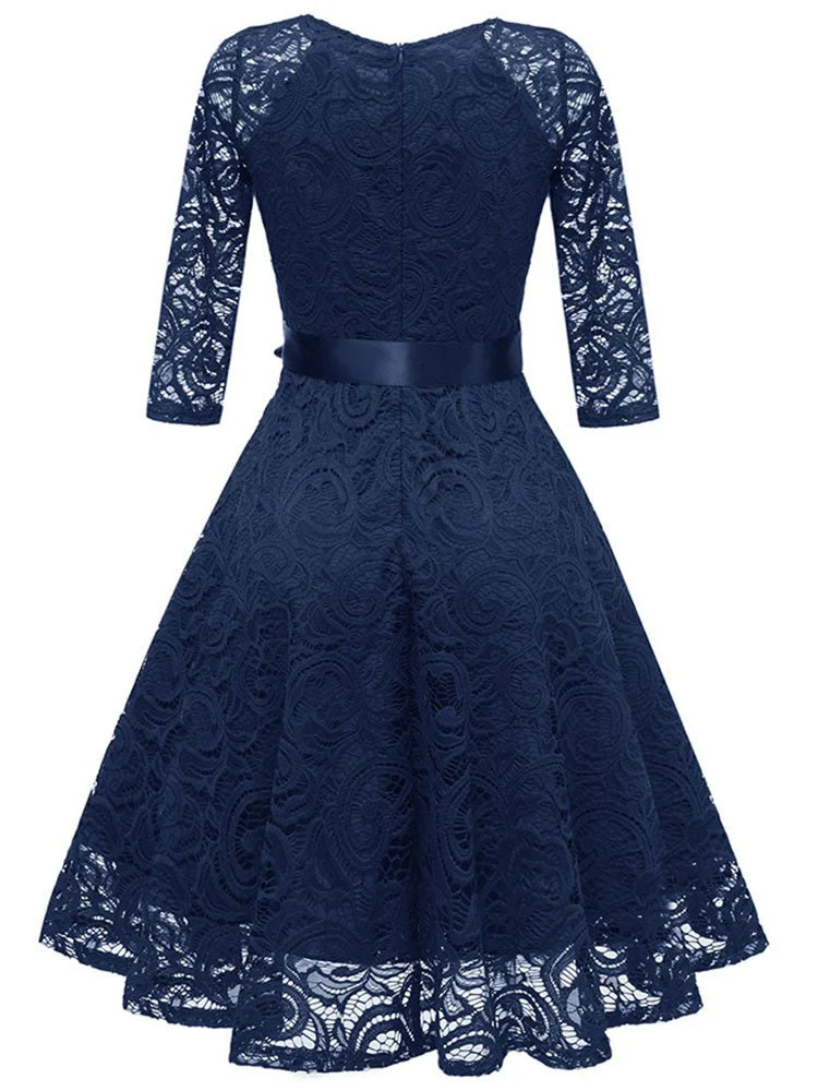 Heidi-Mode | Elegantes V-Förmiges Spitzenabendkleid - Image 5