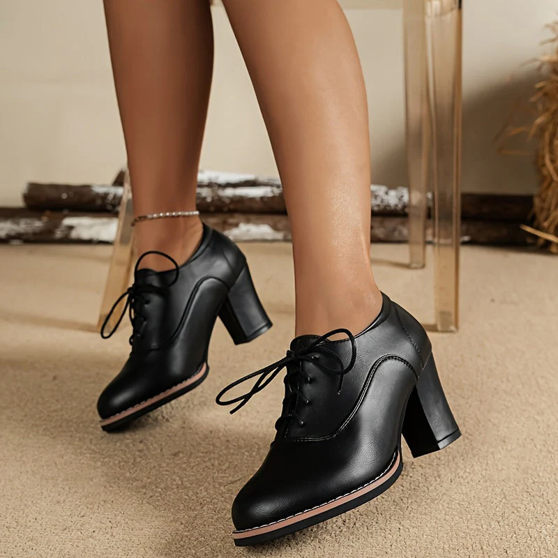 Heidi-Mode | Elegante Damenschuhe mit Dicken Absätzen und Schnürsenkeln