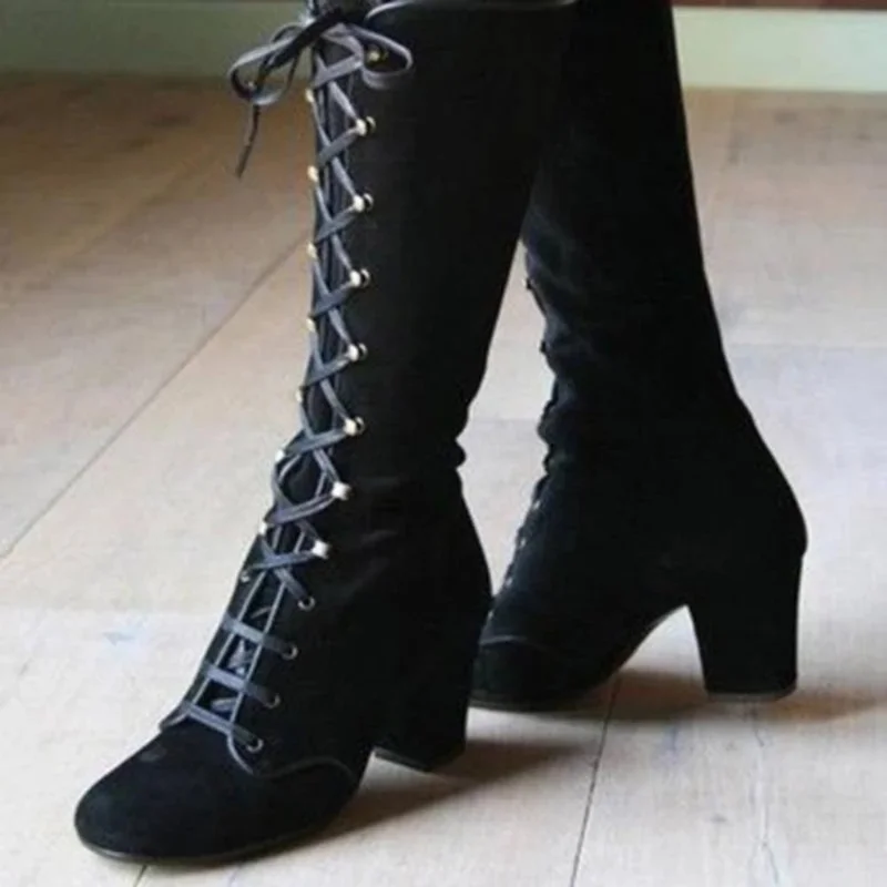 Heidi-Mode | Elegante Knielange Schnürstiefel mit Blockabsatz