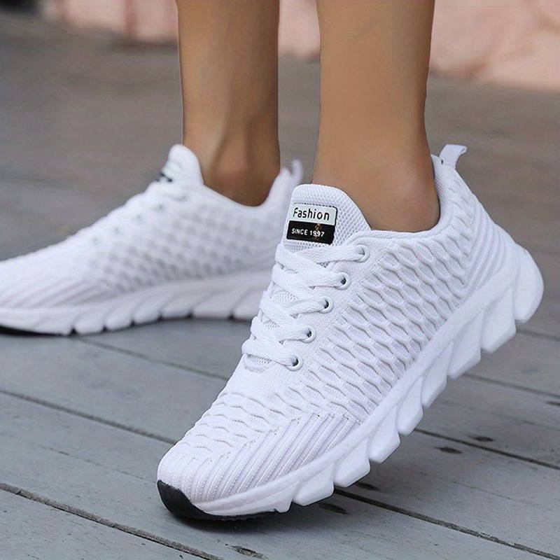 Heidi-Mode | Elegante und Lässige Sommerschuhe - Image 4