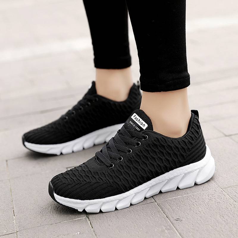 Heidi-Mode | Elegante und Lässige Sommerschuhe - Image 5
