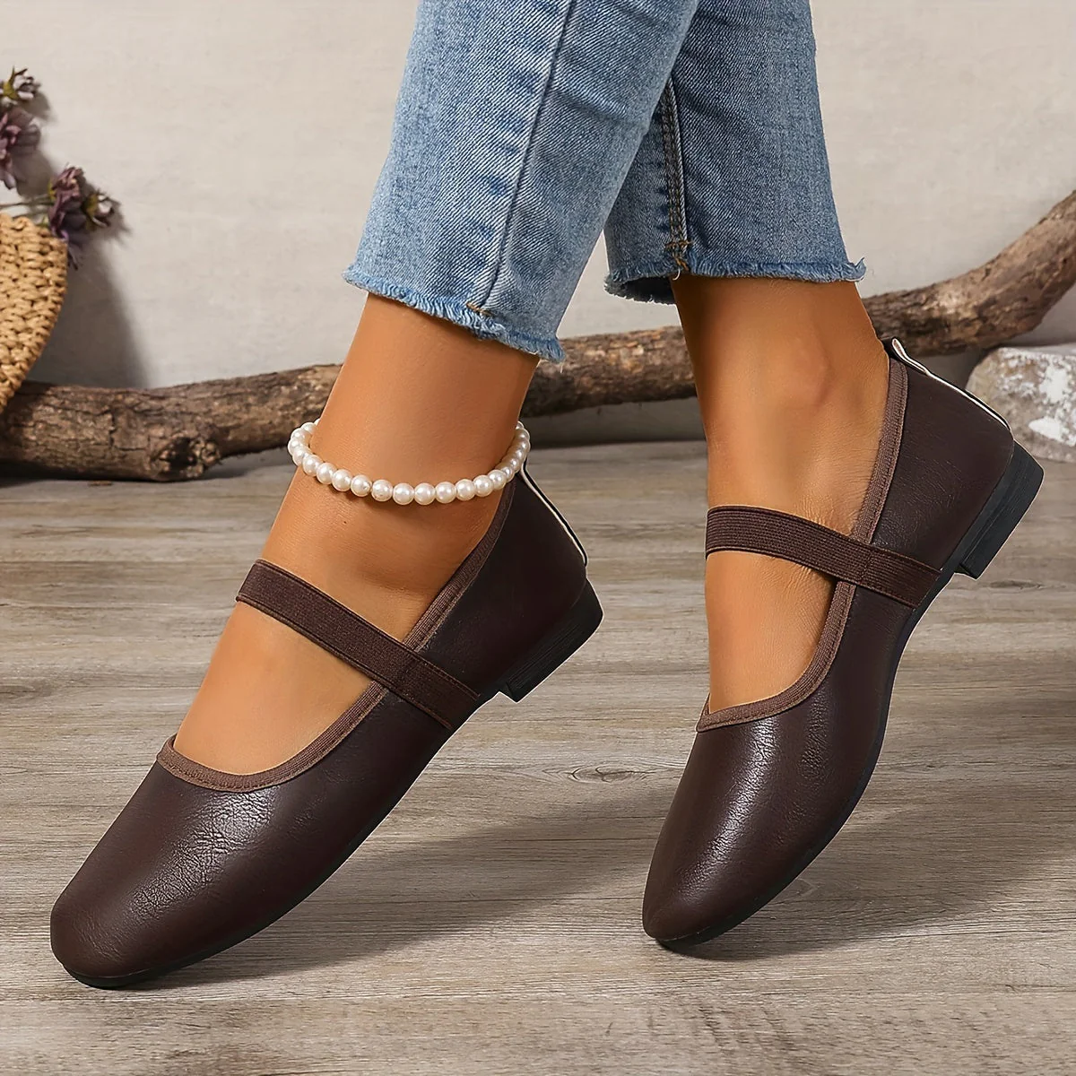 Heidi-Mode | Elegante Weiße Mary Jane Ballerinas - Image 12