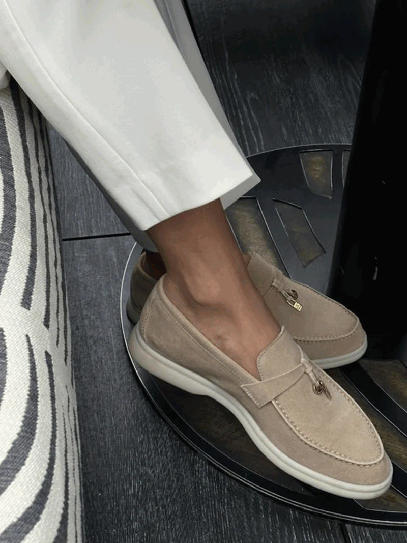 Heidi-Mode | Elegante Wildleder Loafer - Image 6