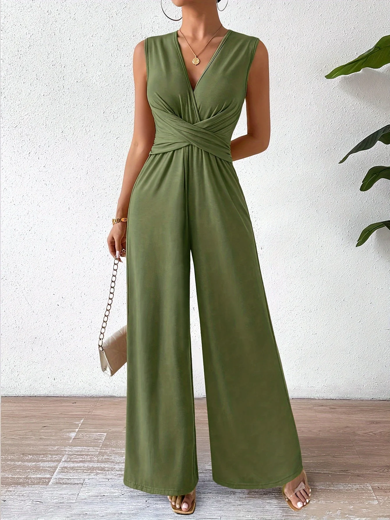 Heidi-Mode | Eleganter Ärmelloser Jumpsuit mit Schmeichelhafter Passform