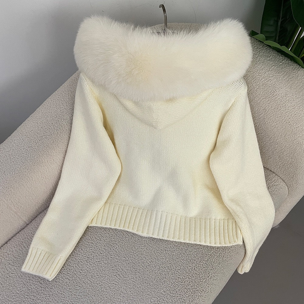 Heidi-Mode | Eleganter Strickjacke mit Fellkragen - Image 3