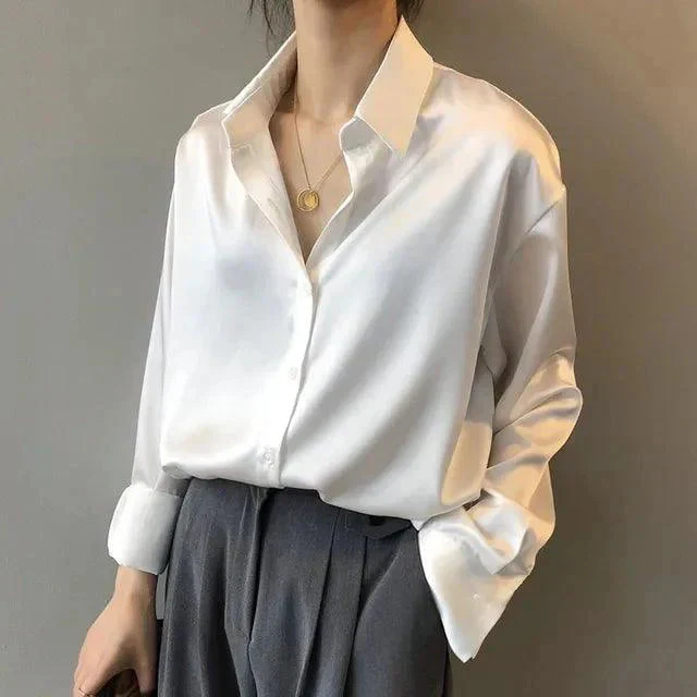 Heidi-Mode | Elegantes Damenshirt mit Langen Ärmeln und Knopfleiste - Image 2