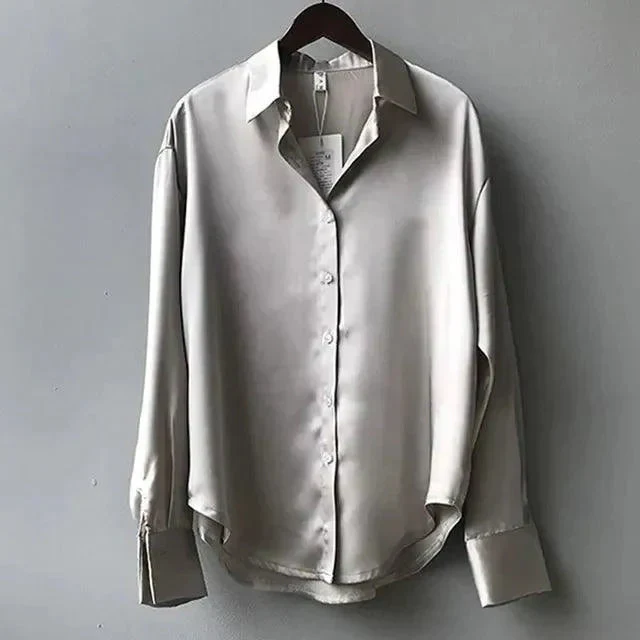 Heidi-Mode | Elegantes Damenshirt mit Langen Ärmeln und Knopfleiste - Image 3