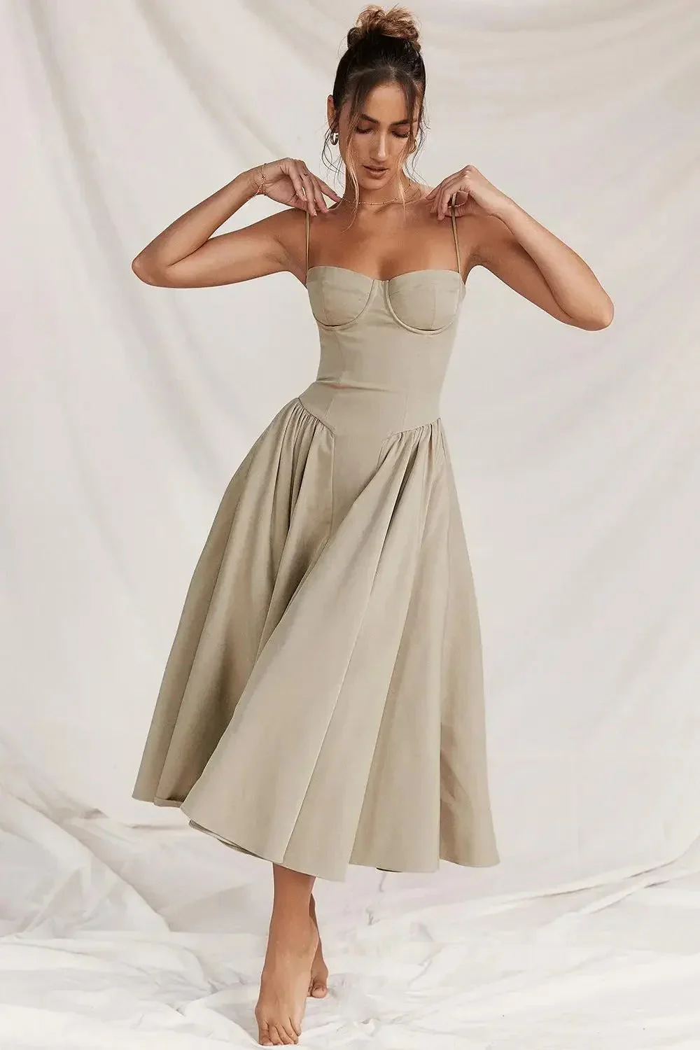Heidi-Mode | Elegantes Ärmelloses Kleid