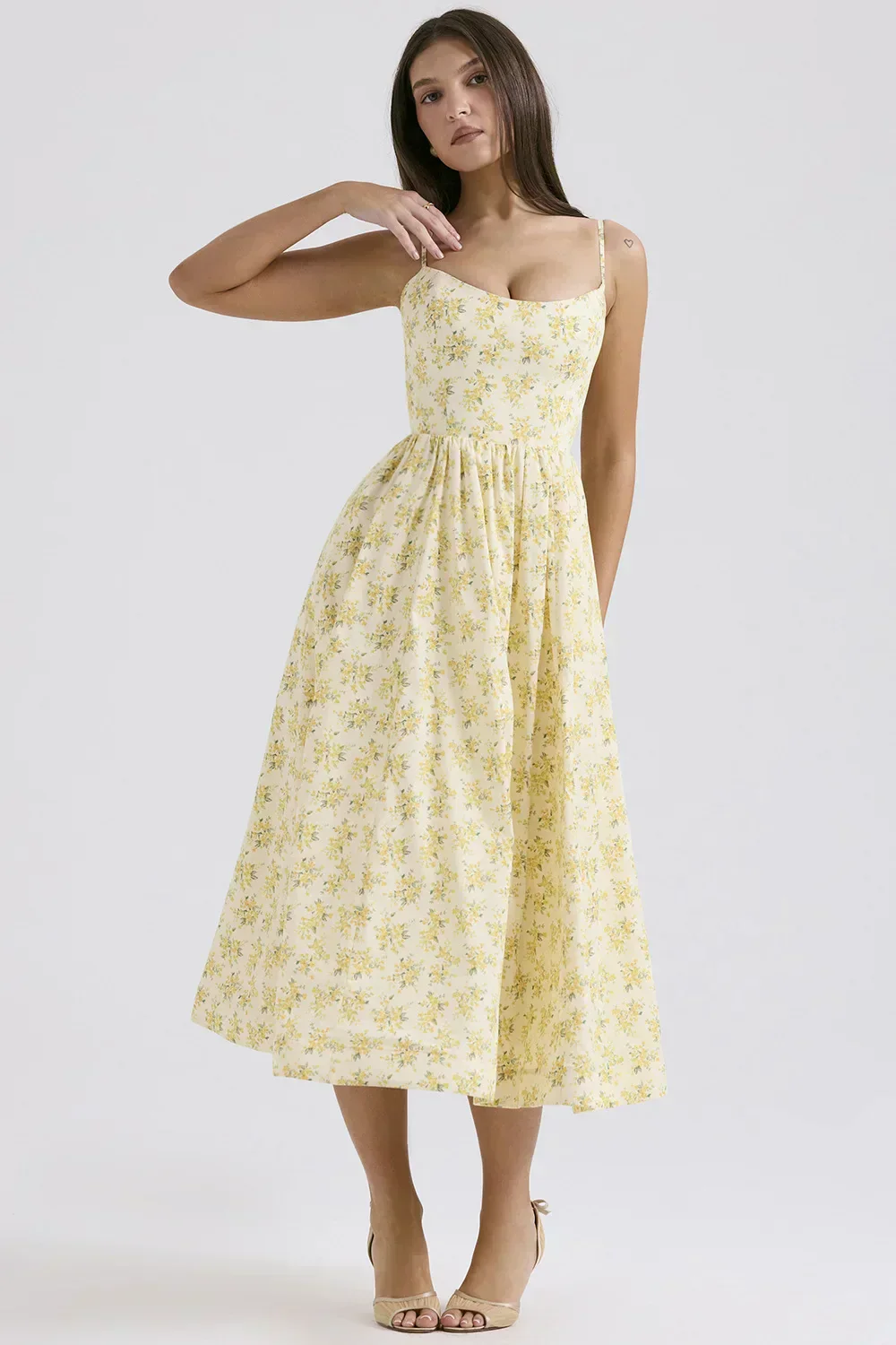 Heidi-Mode | Elegantes Midikleid Look - Image 29