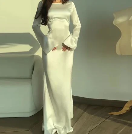 Heidi-Mode | Elegantes Minimalistisches Abendkleid Schlichtes, Elegantes Abendkleid mit Langen Ärmeln - Image 2